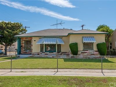 6730 De Celis Pl, Van Nuys, CA, 91406