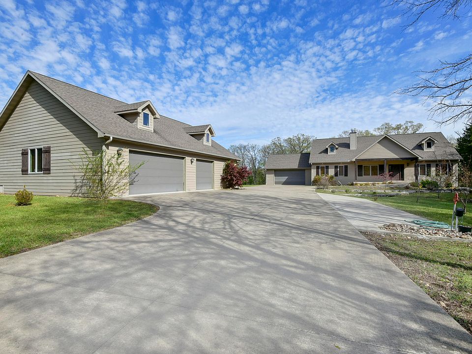 1st image of 526 Fort Cannon Lane