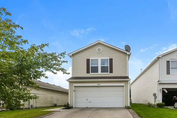 2394 Collins Way