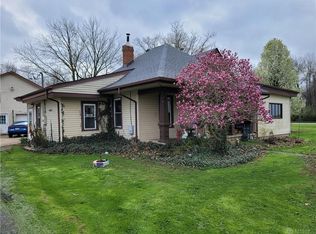 1349 Foust Rd, Xenia, OH 45385