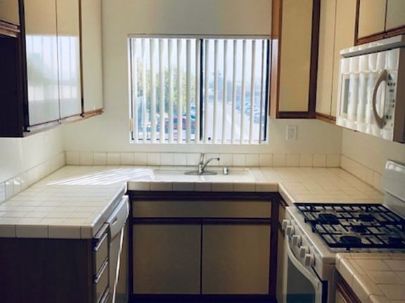 2nd image of 501 S Shelton St APT 201