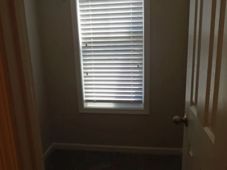 172 Collinwood Dr — Photo 15