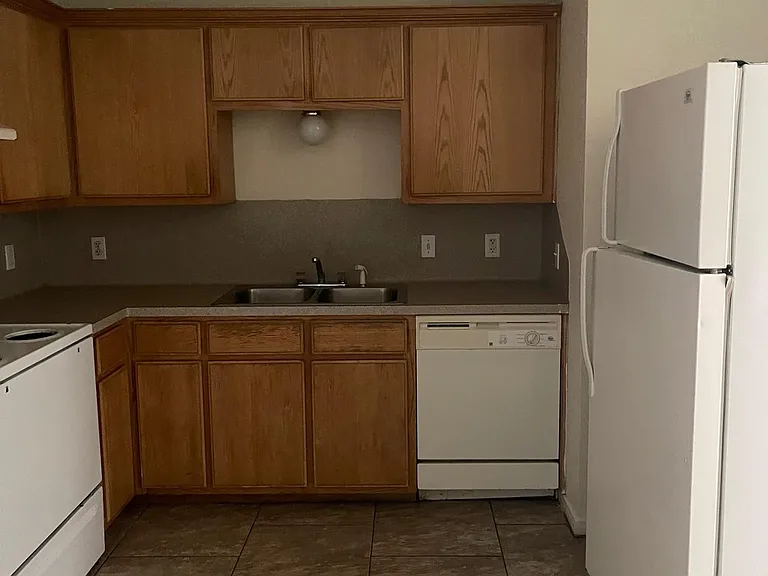 3803 Ys Pak Ct #C — Photo 5