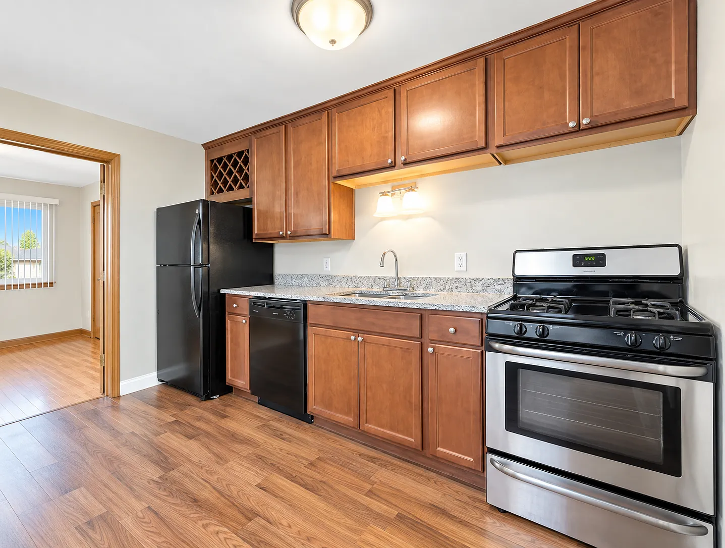 1 bed, $1,059 — Photo 4