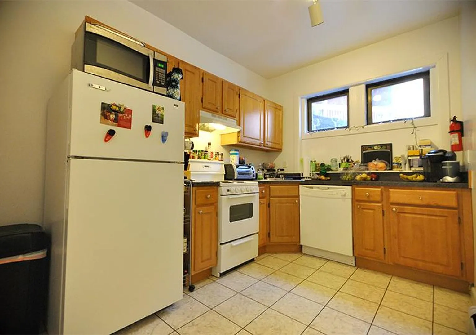 No Broker Fee!! August 1st Cleveland Circle 2 Bed Availability — Photo 3