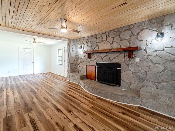 3rd image of 245 W Main St