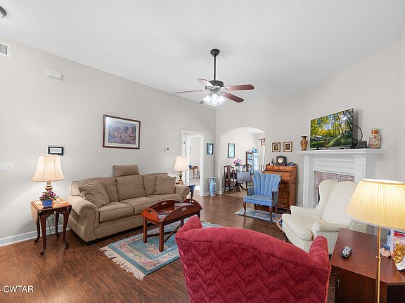 5th image of 89 Birch Hollow Ln