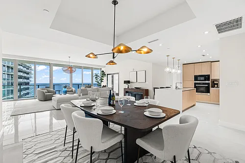 3100 N Ocean Dr Photo 1