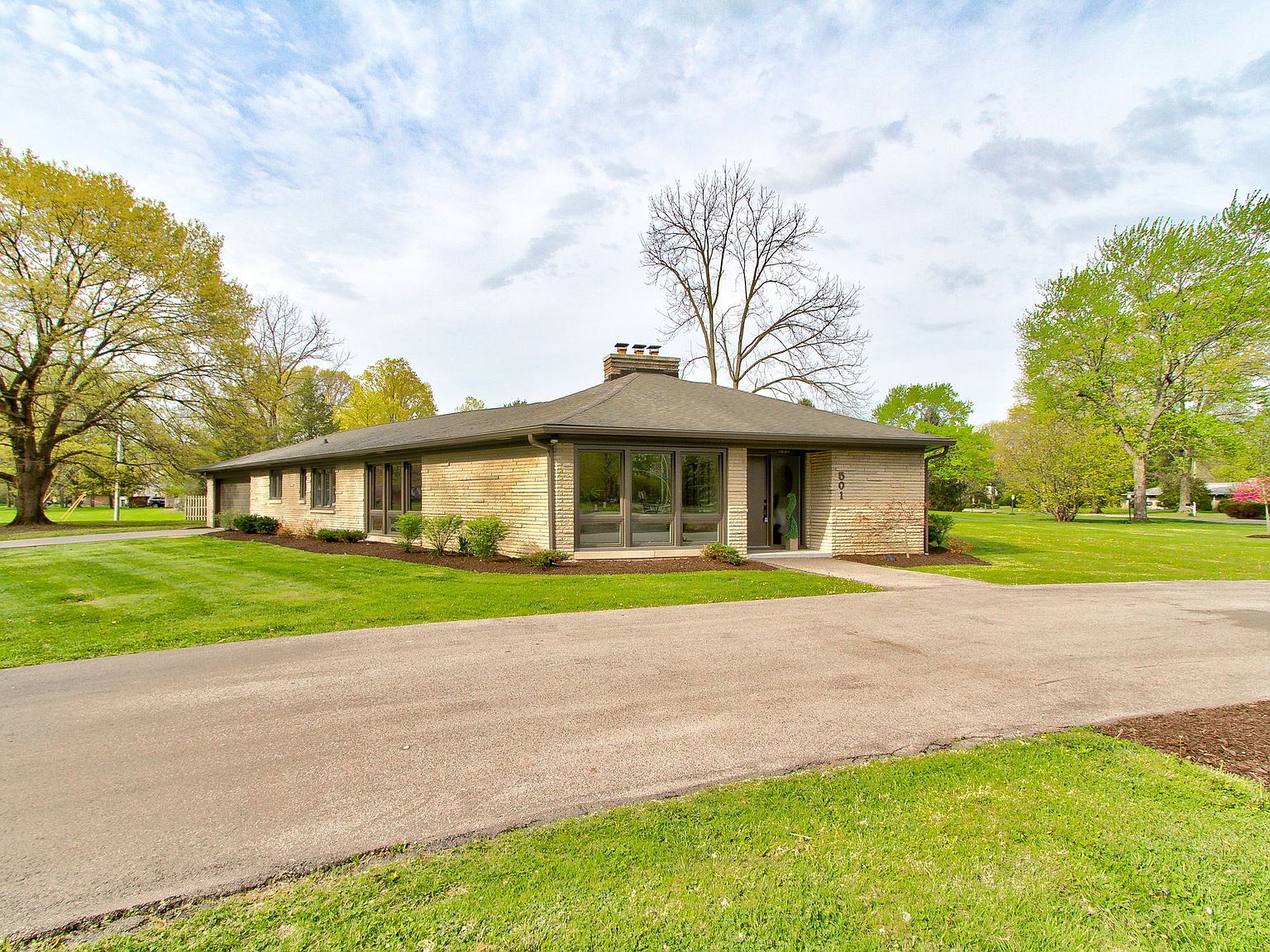 501 Fairway Dr, Indianapolis, IN 46260 Zillow