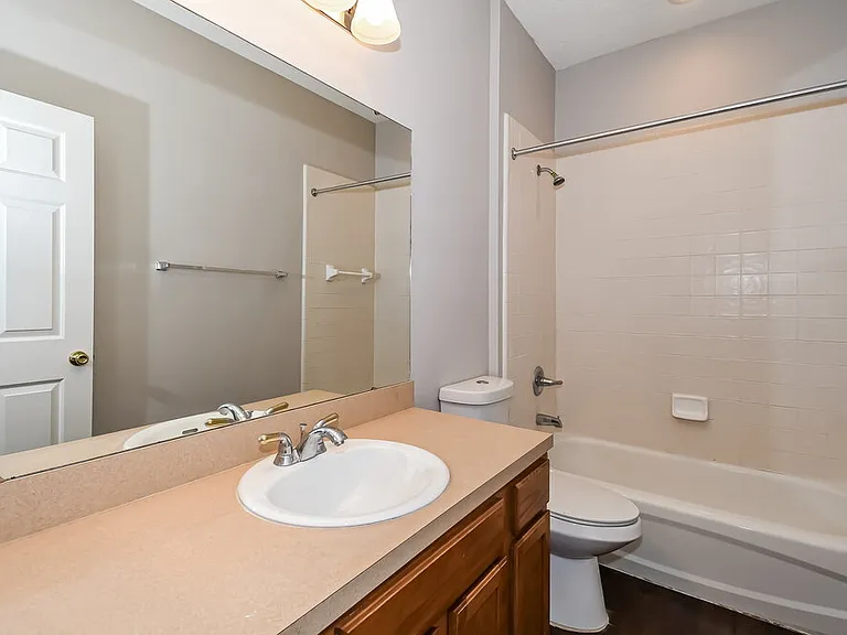 2741 Acorn Park Dr N — Photo 15