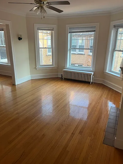 720 Hinman Ave — Photo 1