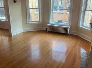 720 Hinman Ave APT 2W, Evanston, IL 60202