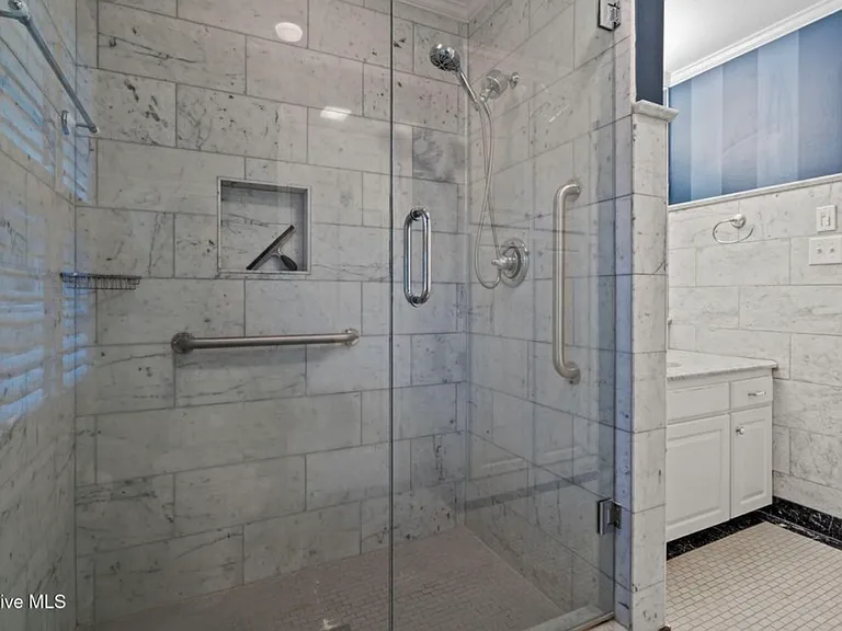 503 Scotland Ave — Photo 29