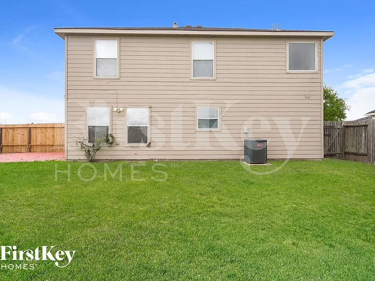 7202 Nettle Springs Ct — Photo 15