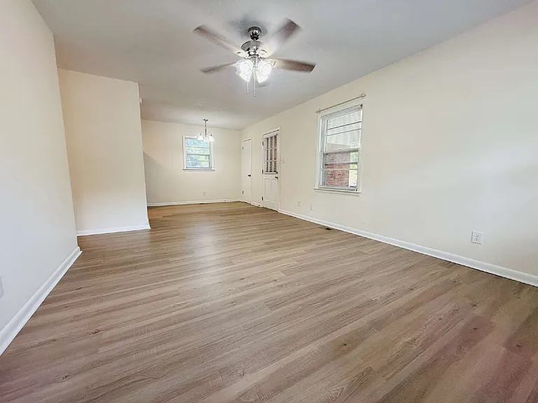 718 Dwain Dr — Photo 21