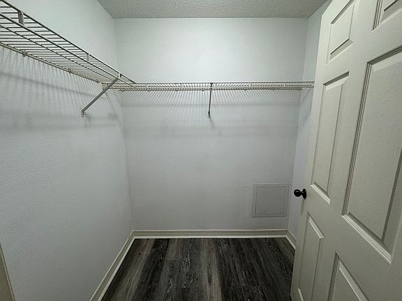 5th image of 4276 Calinda Ln APT 113
