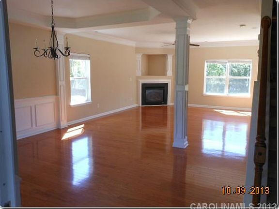 3rd image of 3941 Catawba Hills Dr