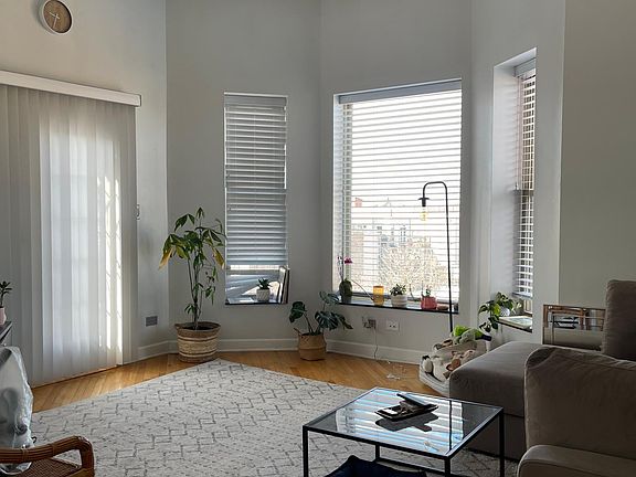 5th image of 919 N Campbell Ave APT 4S