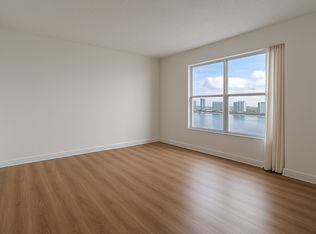 (Undisclosed Address), Hallandale, FL 33009