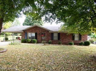 521 S 6th St, Bardstown, KY 40004