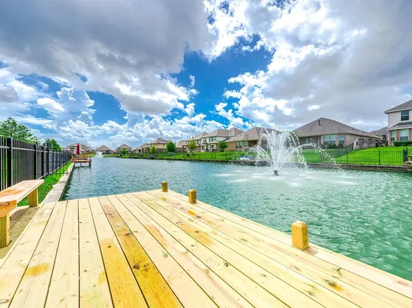 24335 Marcello Lakes Drive, Katy, TX 77493
