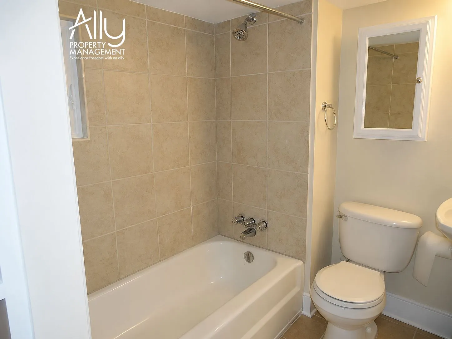 Raymond Avenue 210 Unit B - 1 — Photo 3