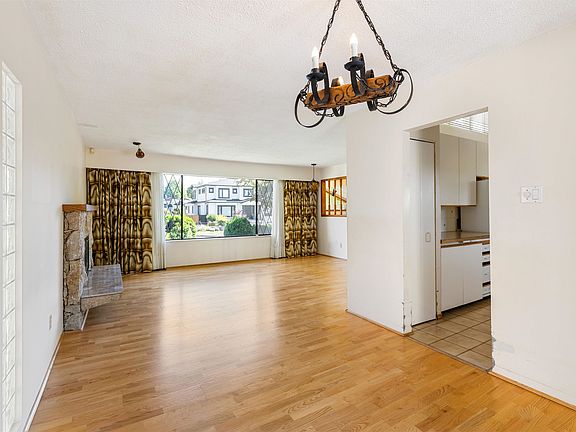 5th image of 2019 Paulus Cres