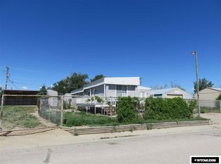 688 N 4th Ave, Mills, WY 82604