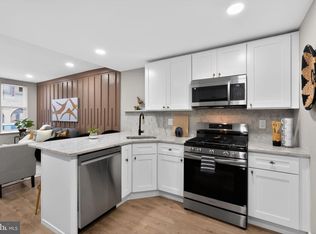 1537 Latona St, Philadelphia, PA 19146