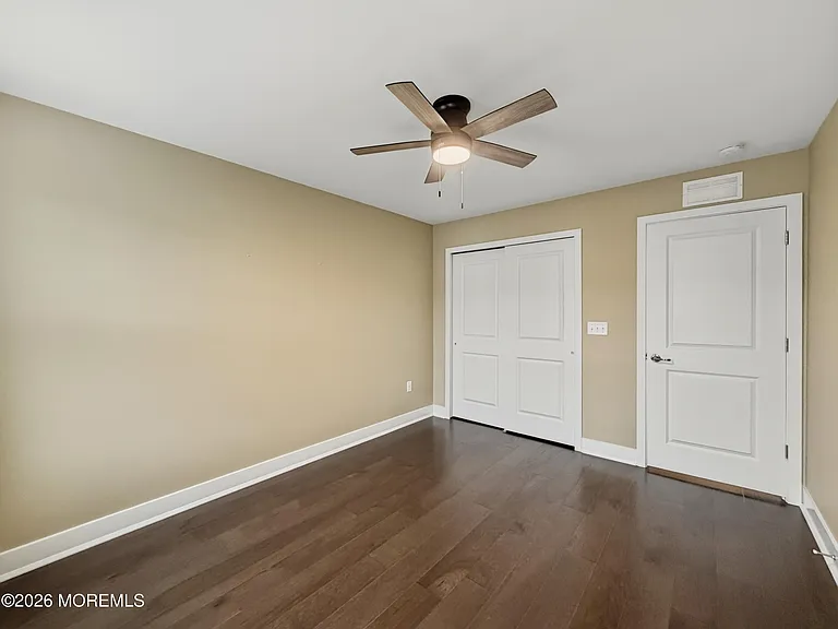 89 Bataan Ave — Photo 24