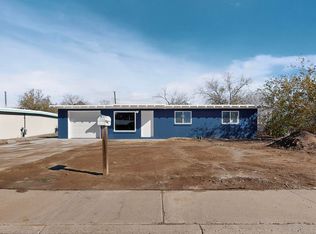 1138 Luthy Cir NE, Albuquerque, NM 87112