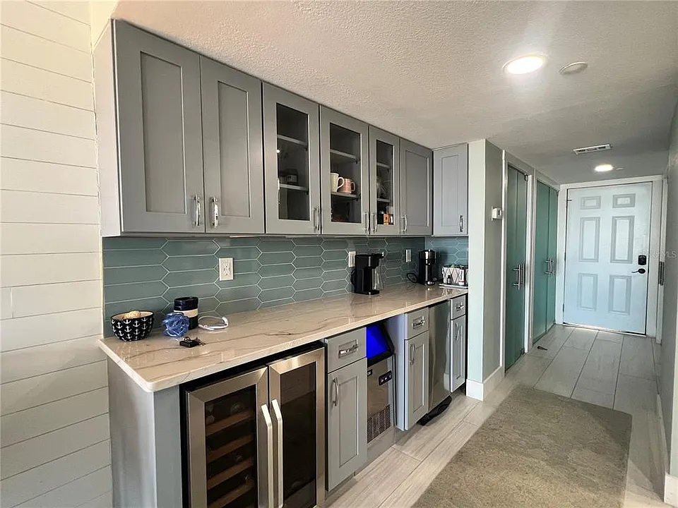 1250 Gulf Blvd #405