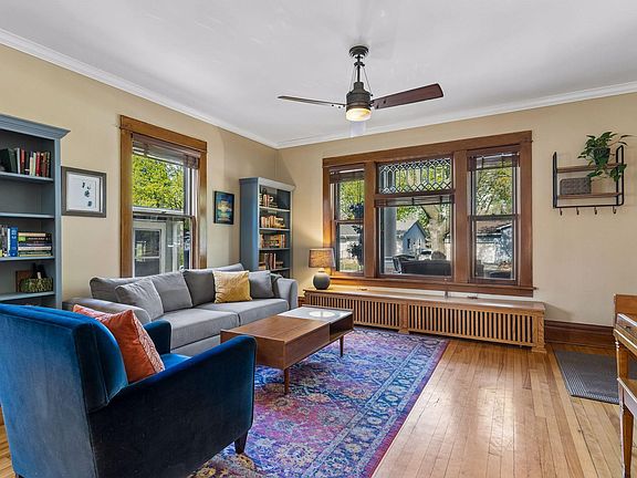 5th image of 716 5th Ave SE #2