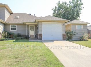 3704 W Cedar St #C, Rogers, AR 72756