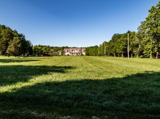 8100 Houston Ln, Pewee Valley, KY 40056