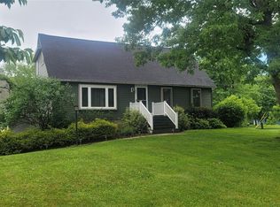 21 Barclay Rd, New Windsor, NY 12553