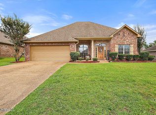 111 Rockbridge Cir, Clinton, MS 39056