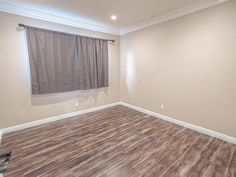 27544 Bernina Ave — Photo 11