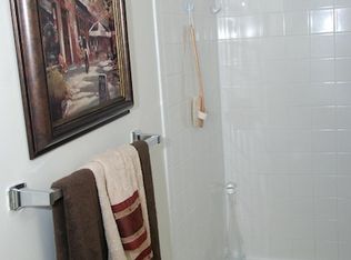 319 E Woolbright Rd, Boynton Beach, FL 33435