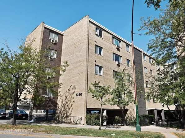 7320 N Rogers Ave #205, Chicago, IL 60626