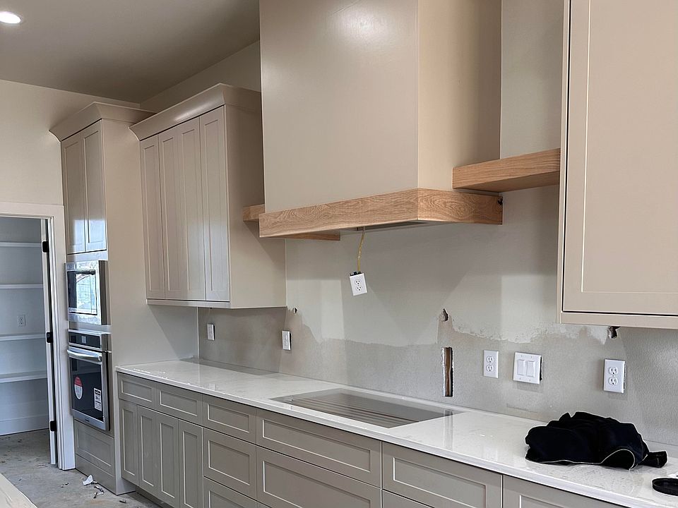 2nd image of 129 Harmony Village Dr