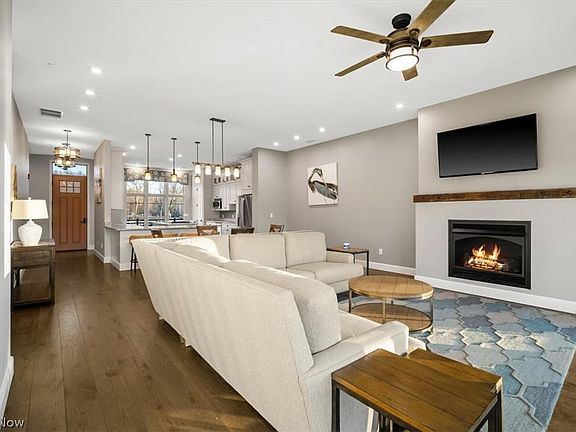 5th image of 503 Harbor Dr