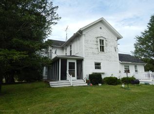 8148 W Beard Rd, Perry, MI 48872