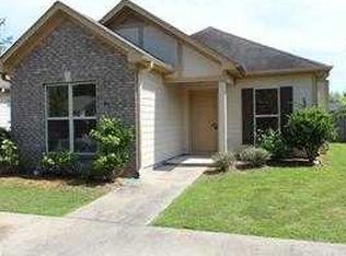 290 Fox Run Cir, Pell City, AL 35125