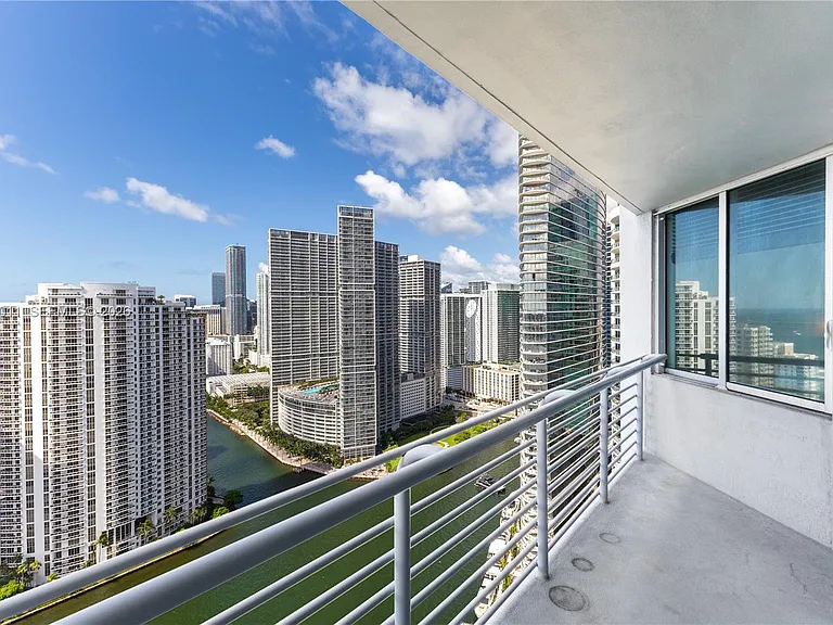 325 Biscayne Blvd #4015 — Photo 5