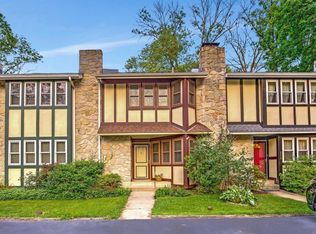 311 Liberty Ln, Wayne, PA 19087