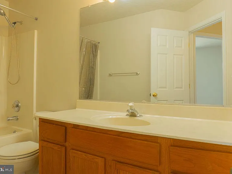 9836 Plaza View Way — Photo 40