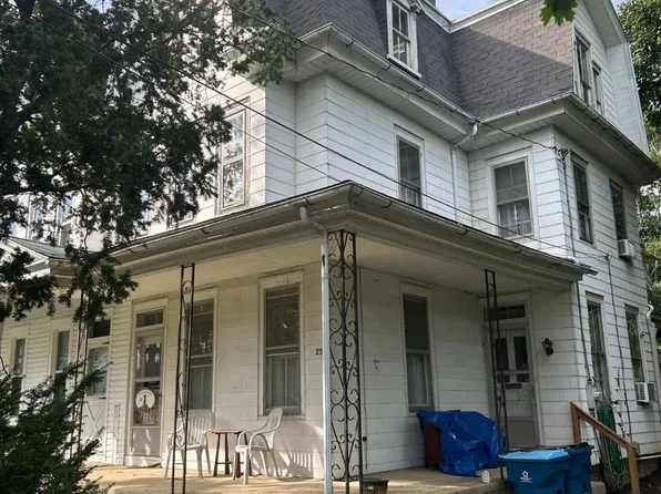 25 Froelich Ave, Mountville, PA 17554