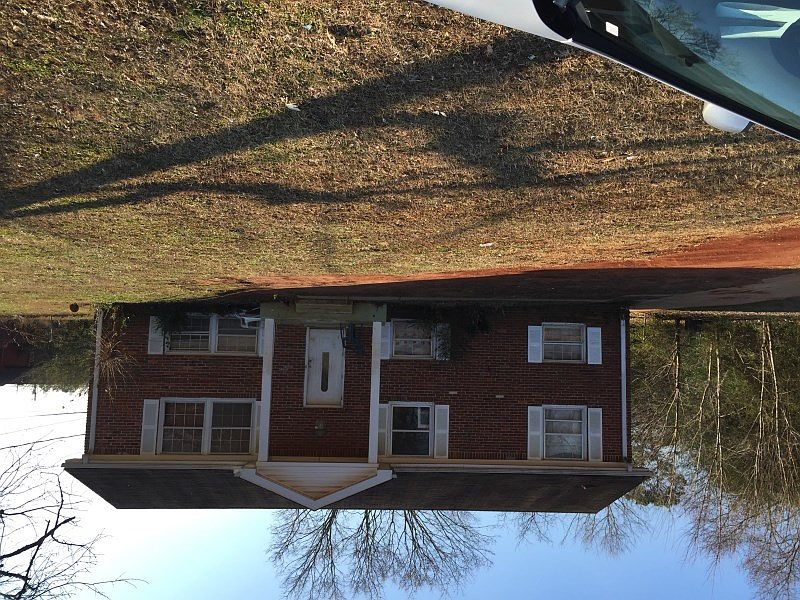 2nd image of 2603 Rosehill Dr NW