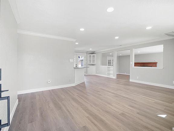 5th image of 1314 Muir Dr